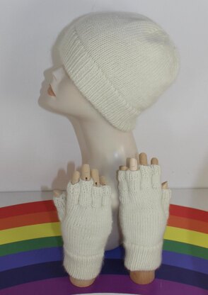 Adult & Teen Aran Ski Beanie & Short Finger Gloves