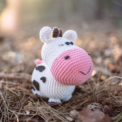 Daisy the Cow Crochet Pattern