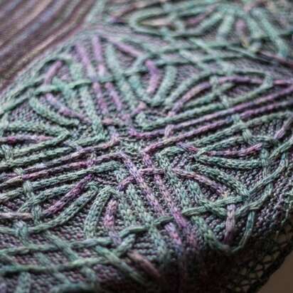 Durrow shawl