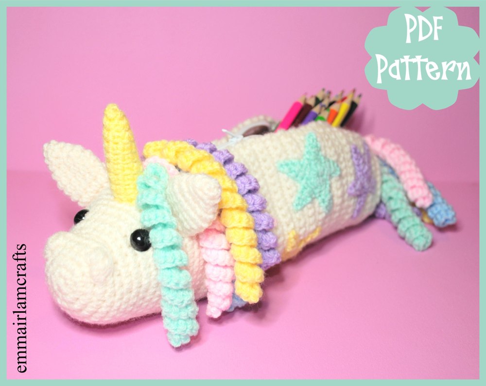 Crochet pattern unicorn eyeglass case for women