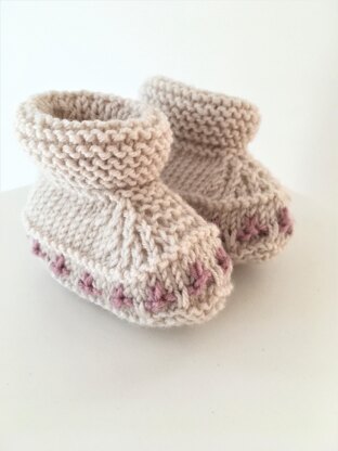Mulberry Pie Booties