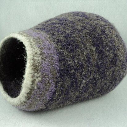 Cat Cave Felted Knit Pattern