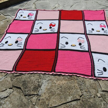 Square hello kitty blanket