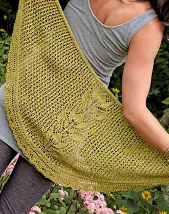 Tulip Shawlette in knit One Crochet Too Cozette - 2118