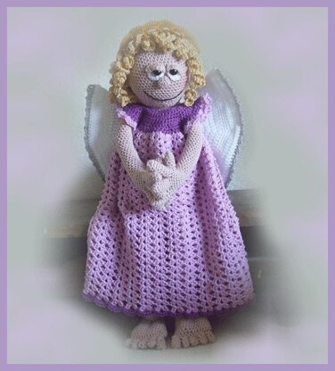 Guardian Angel Hope amigurumi doll