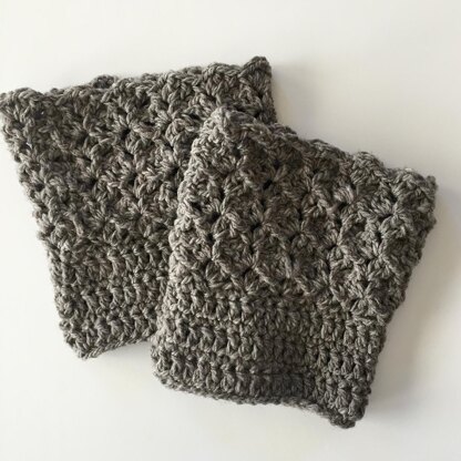 Queen's Lace Boot Cuffs