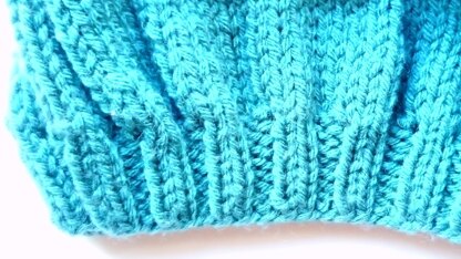 Slouchy merino green hat
