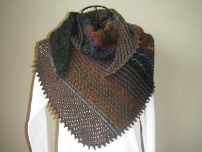 Drop, garter & lace triangular shawl