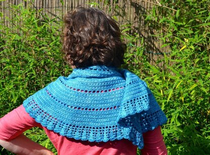 Walking on clouds shawl