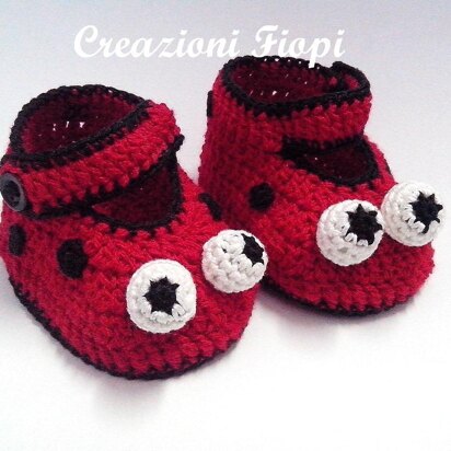 Baby shoes ladybug