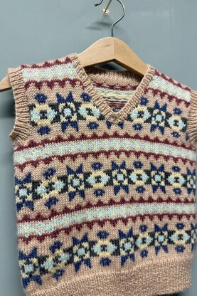 Junior Wartime Farm Sleeveless Pullover