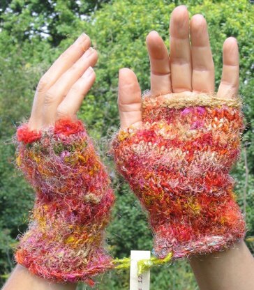 Recycled silk fingerless mittens