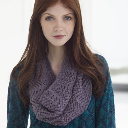 Gray Lace Cowl in Lion Brand Superwash Merino Cashmere - L0073 - knitting pattern