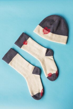 Mended Heart Hat and Socks Set