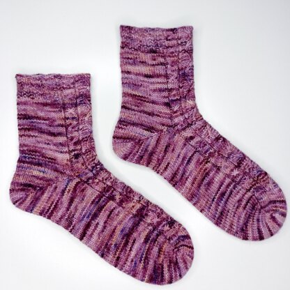 Cabled Glint Socks