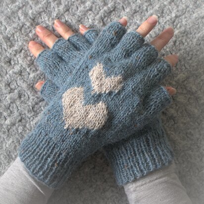 Hearts Fingerless Gloves