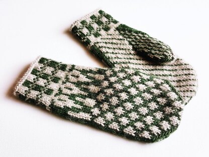 Air Mail Mittens