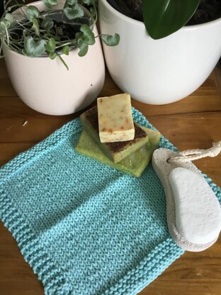 Knitted Dishcloth for Beginners in Stocking Stitch