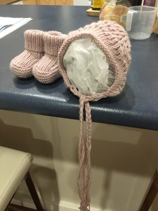 New baby bonnet and booties