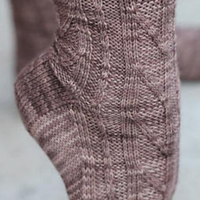 Flying buttress socks - knitting pattern