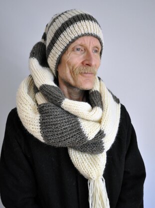 Knitted 1800s Hat-Scarf