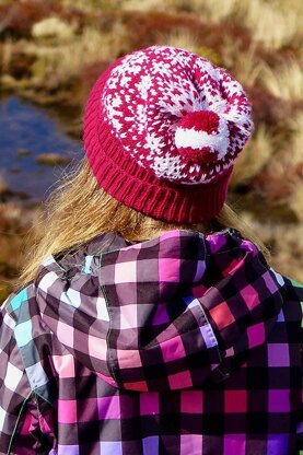 Snow Flurries & Flakes Hat