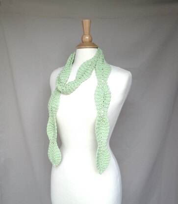 Scallop Leaf Scarf