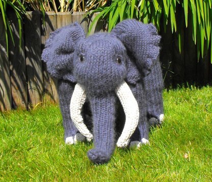 Engelbert Superfast Elephant