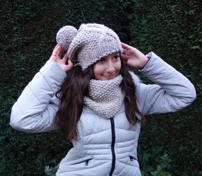 Oatmeal Cable Hat and Cowl