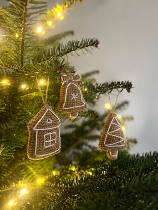 Crochet Christmas gingerbread ornaments pattern Amigurumi holiday decor