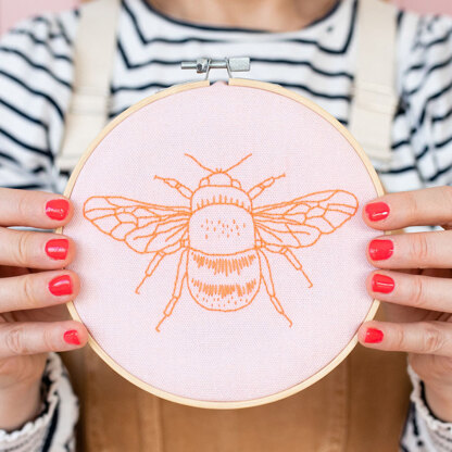 Cotton Clara Neon Bee Embroidery Kit - 15cm 