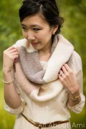 Cadence Color-Blocked Cowl (Knit)