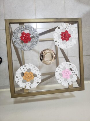 Rosy Coaster