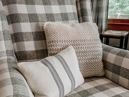 Farmhouse Chic Throw Pillow