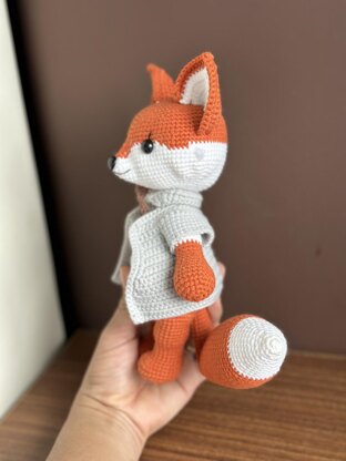 FOX IN JACKET