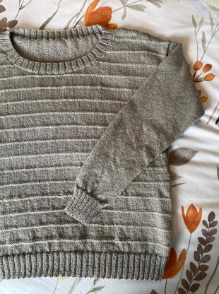 Linear sweater