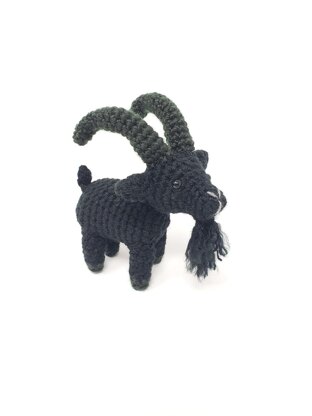 Gothic Goat Amigurumi