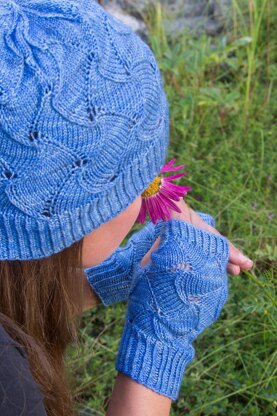 Glass Ripple Mitts