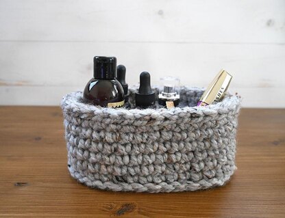 Crochet oval baskets