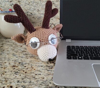 Reindeer Eyeglass Holder