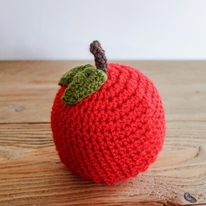 021- Crochet apple baby hat