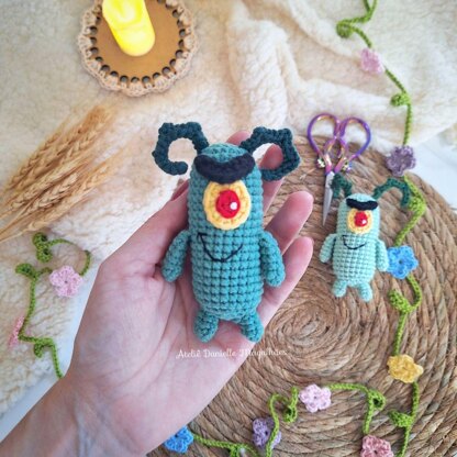 Plankton amigurumi crochet pattern