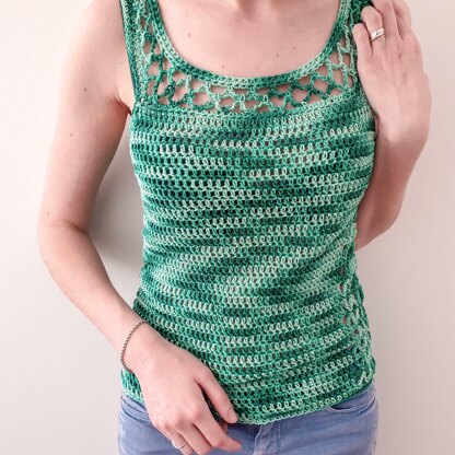 Aestas Top Crochet pattern by Hooked by Anna | LoveCrafts