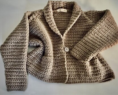 Oversized super chunky raglan crochet jacket