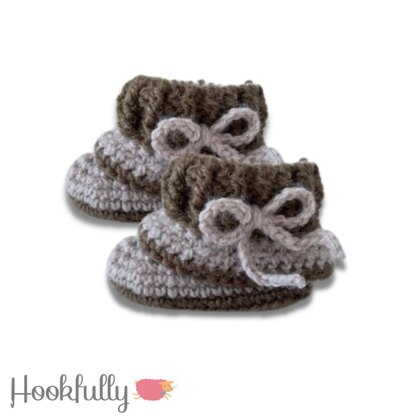 Slouch baby booties