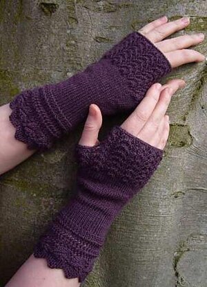 Belladonna fingerless gloves