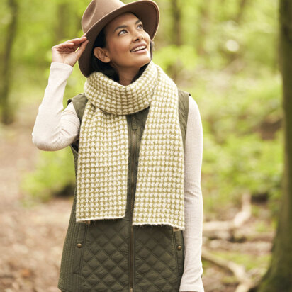 Houndstooth Scarf in Rowan Alpaca Classic - Downloadable PDF