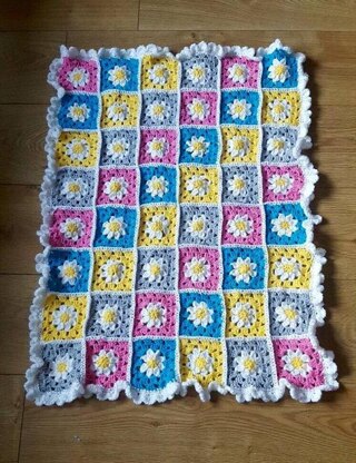 Flowery Granny Square Blanket
