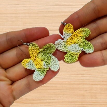 Crochet flower earrings