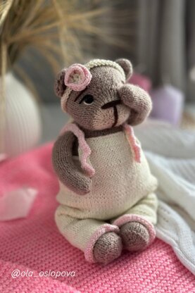 Little Teddy Bear knitting pattern